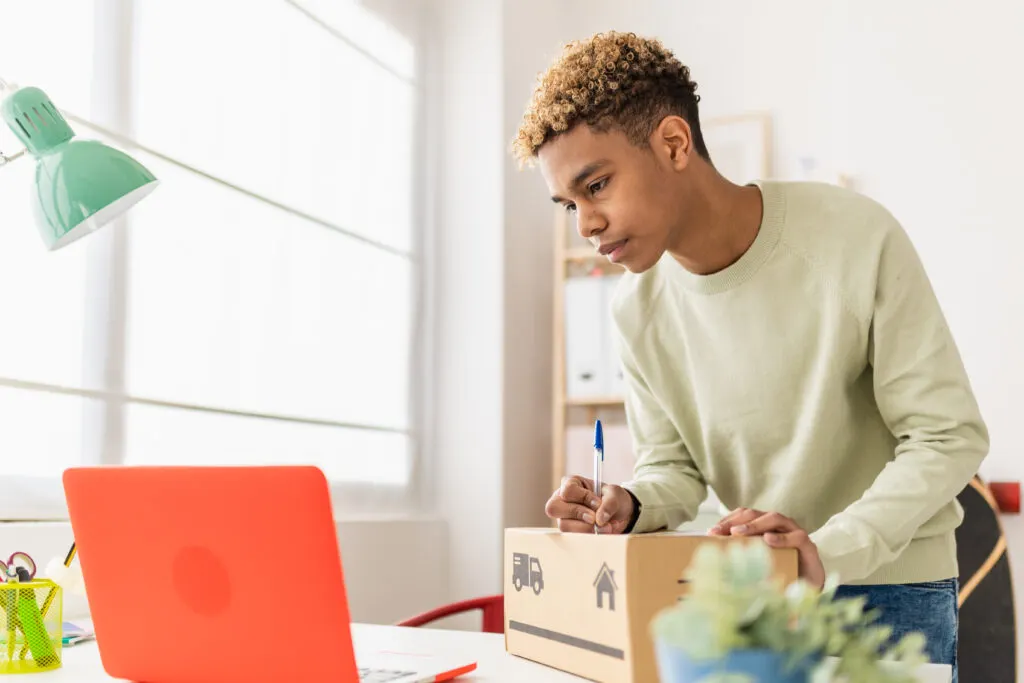 Récupérer les mails clients Amazon FBA : astuces et conseils (Waxoo.fr)