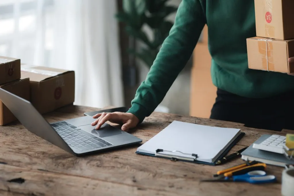 Optimise ta boutique en ligne avec Débutify – Waxoo.fr (moins de 100 caractères)