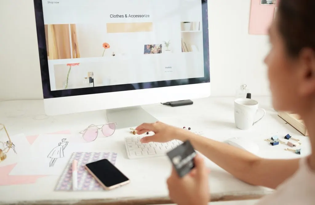 Découvrez le choix ultime pour propulser votre e-commerce en 2024 : Wizishop ou Shopify ? Ne ratez pas cette opportunité de succès !