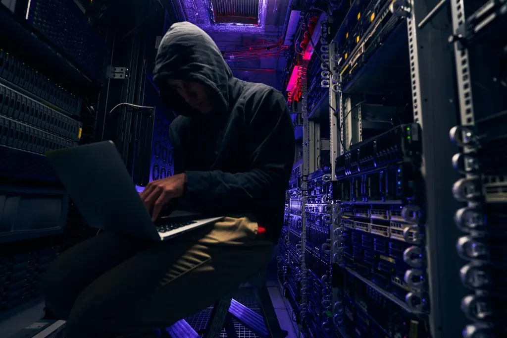 Explosion de la cybercriminalité : Les terrifiantes menaces de l’intelligence artificielle dévoilées avec des perspectives alarmantes !